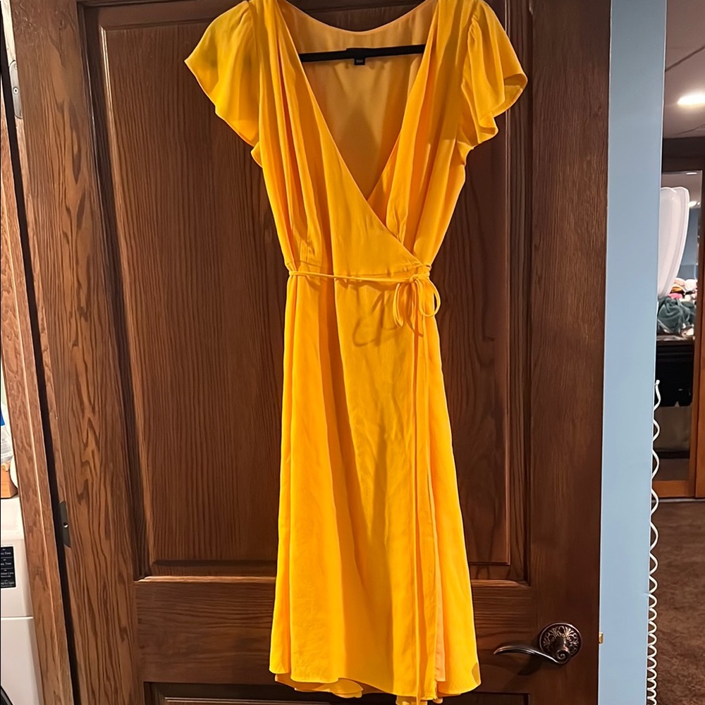 Ann Taylor Yellow Flutter Sleeve Midi Dress